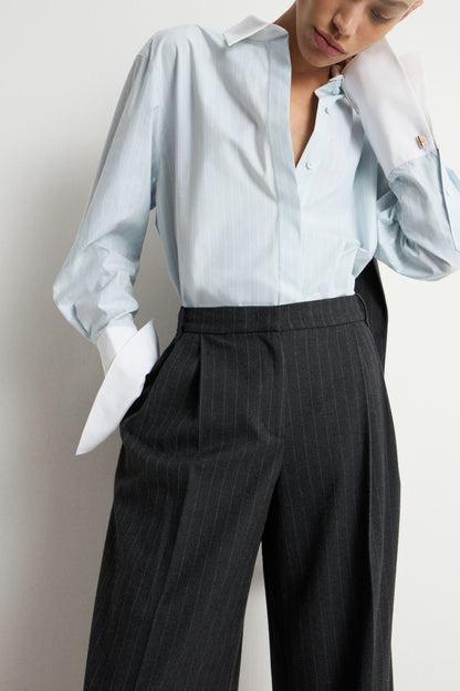 WHITE/BLUE