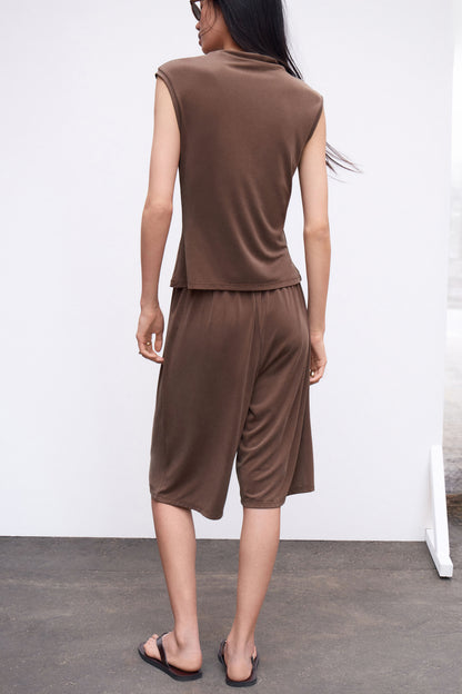 DARK BEIGE