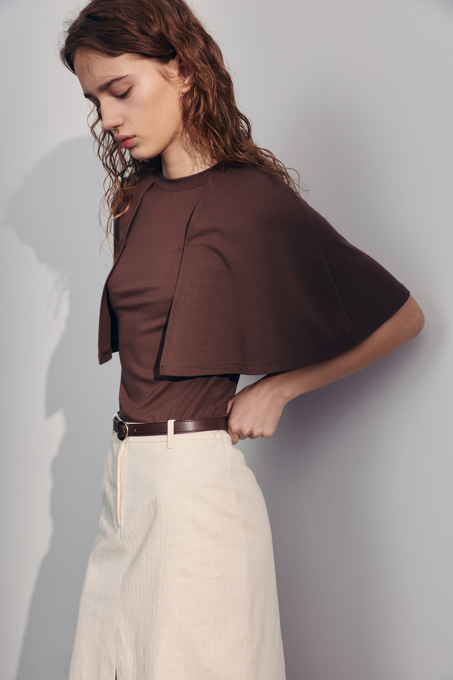 DARK BROWN