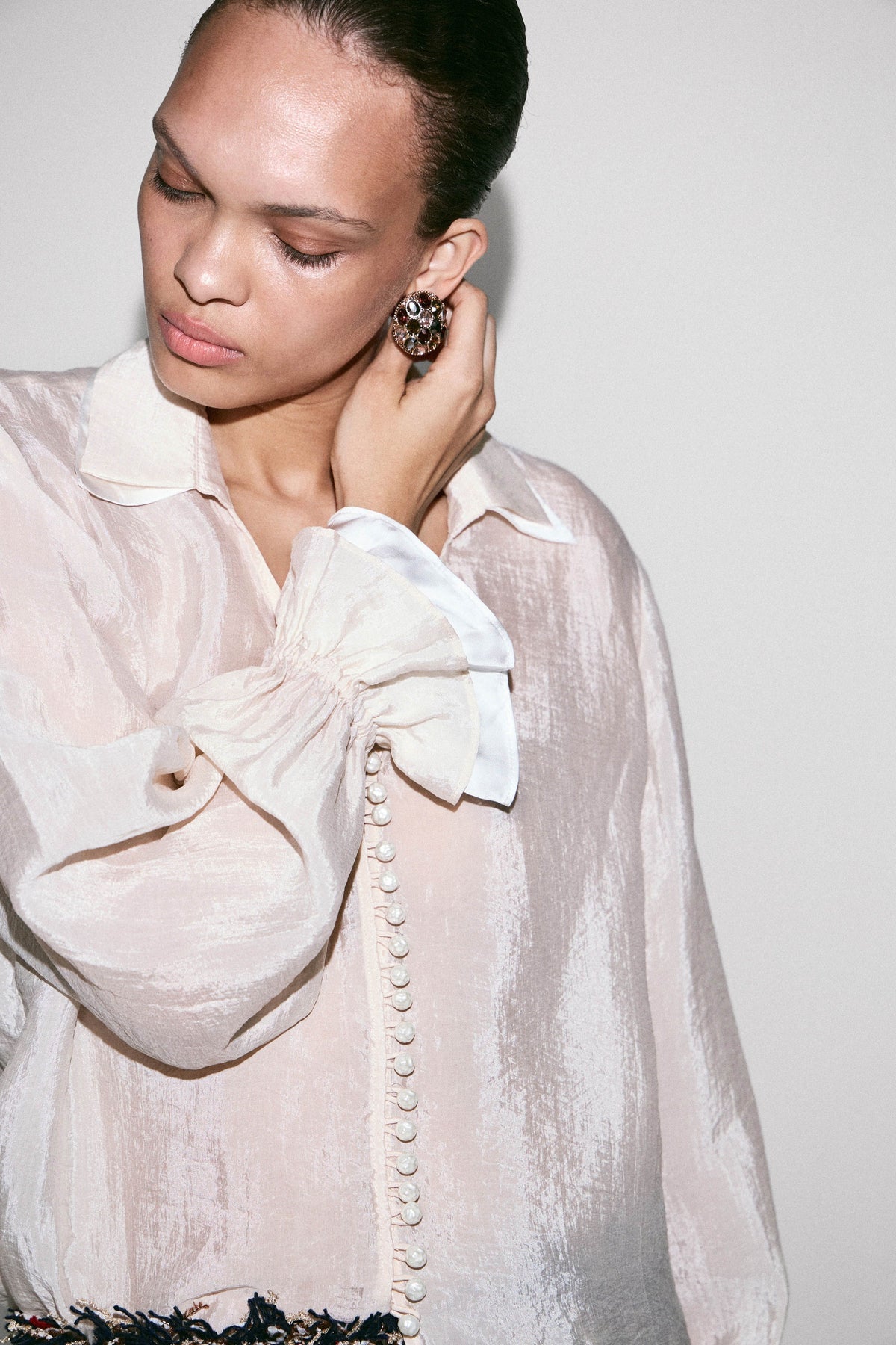 POWDER BEIGE